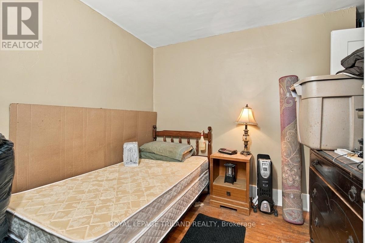 51 King Street W, Lambton Shores, Ontario  N0N 1J0 - Photo 38 - X13798314