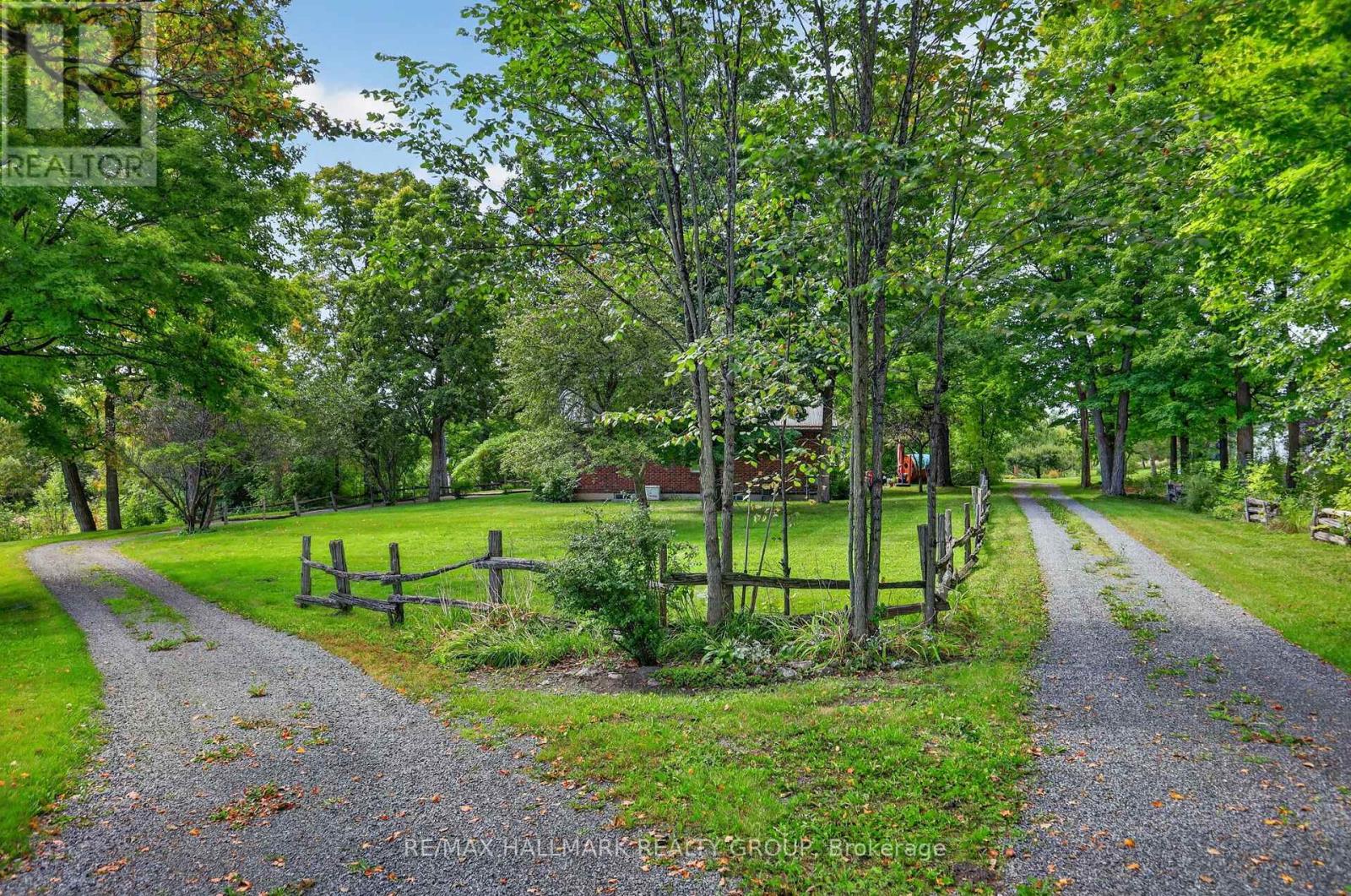 765 Scheel Drive, Mcnab/braeside, Ontario K7S 3G8 - Photo 3 - X13797978
