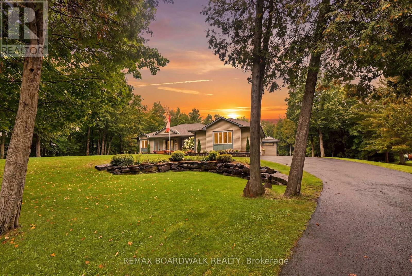 330 MEGAN DRIVE, Beckwith, Ontario