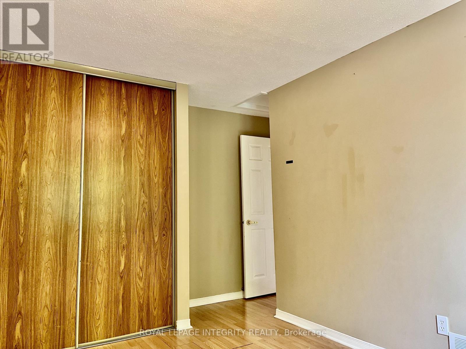 1843 Prestwick Drive, Ottawa, Ontario  K1E 2R7 - Photo 13 - X13798266