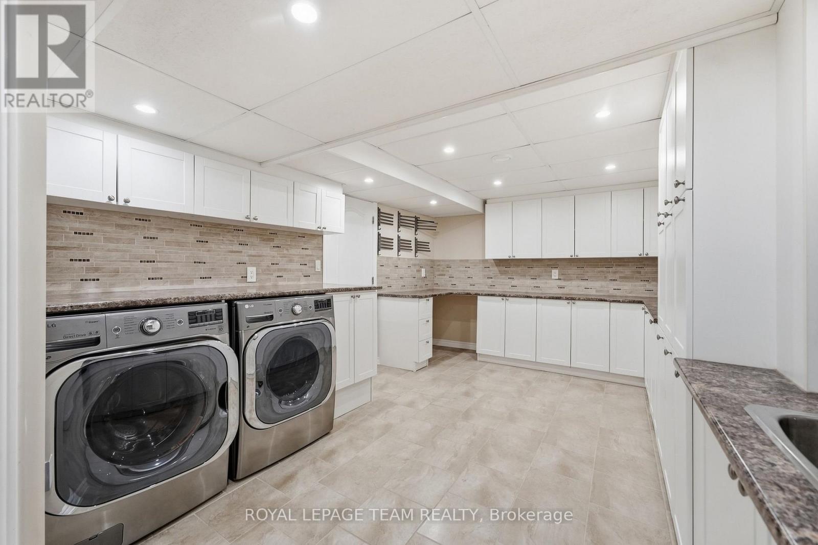 2080 Fairbanks Avenue, Ottawa, Ontario  K1H 5Z1 - Photo 38 - X13798308