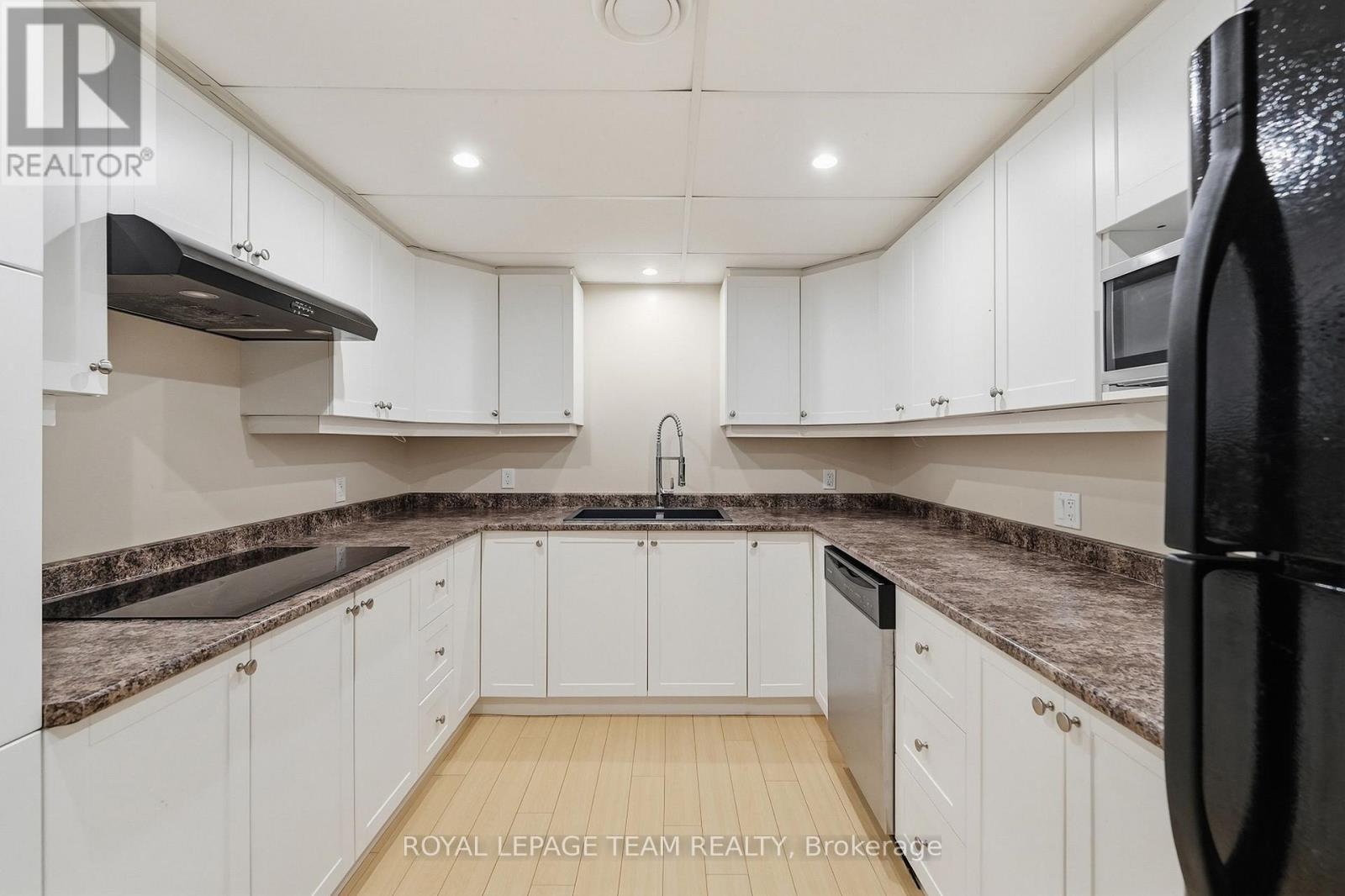 2080 Fairbanks Avenue, Ottawa, Ontario  K1H 5Z1 - Photo 40 - X13798308
