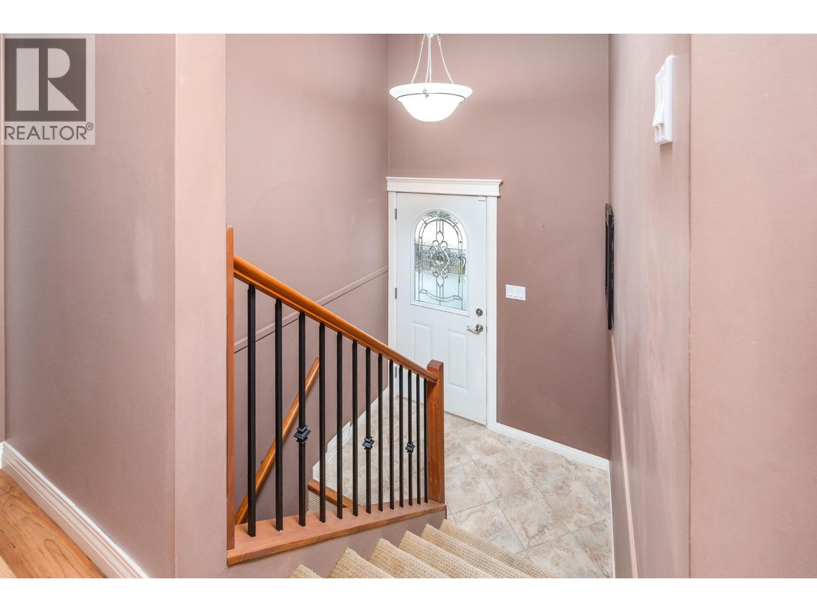 6777 Longacre Drive, Vernon, British Columbia  V1H 1J1 - Photo 5 - 10387562