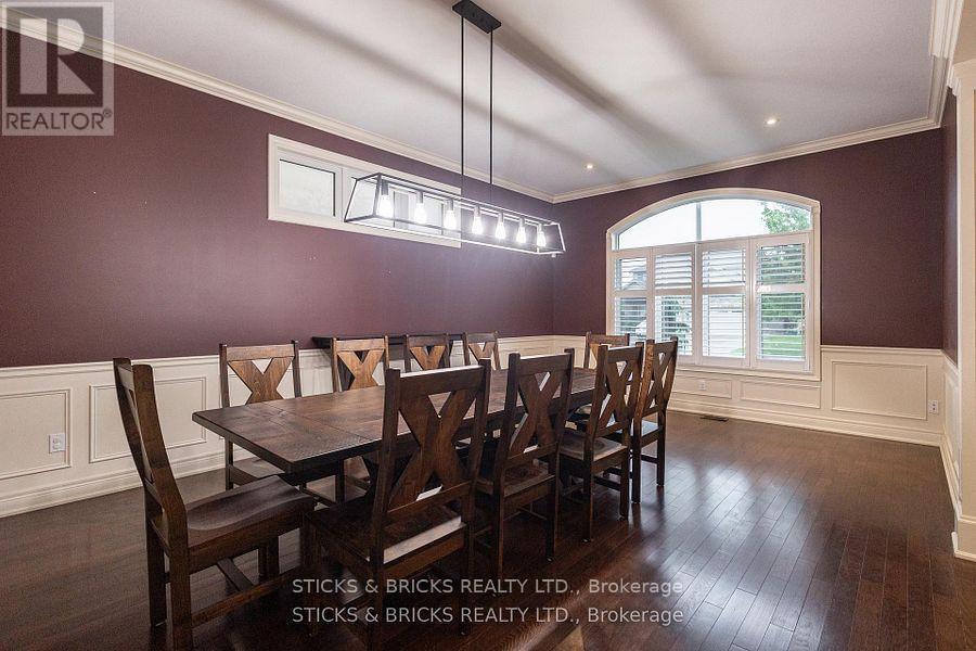 6415 Christopher Crescent, Niagara Falls, Ontario  L2H 0B3 - Photo 3 - X13798184