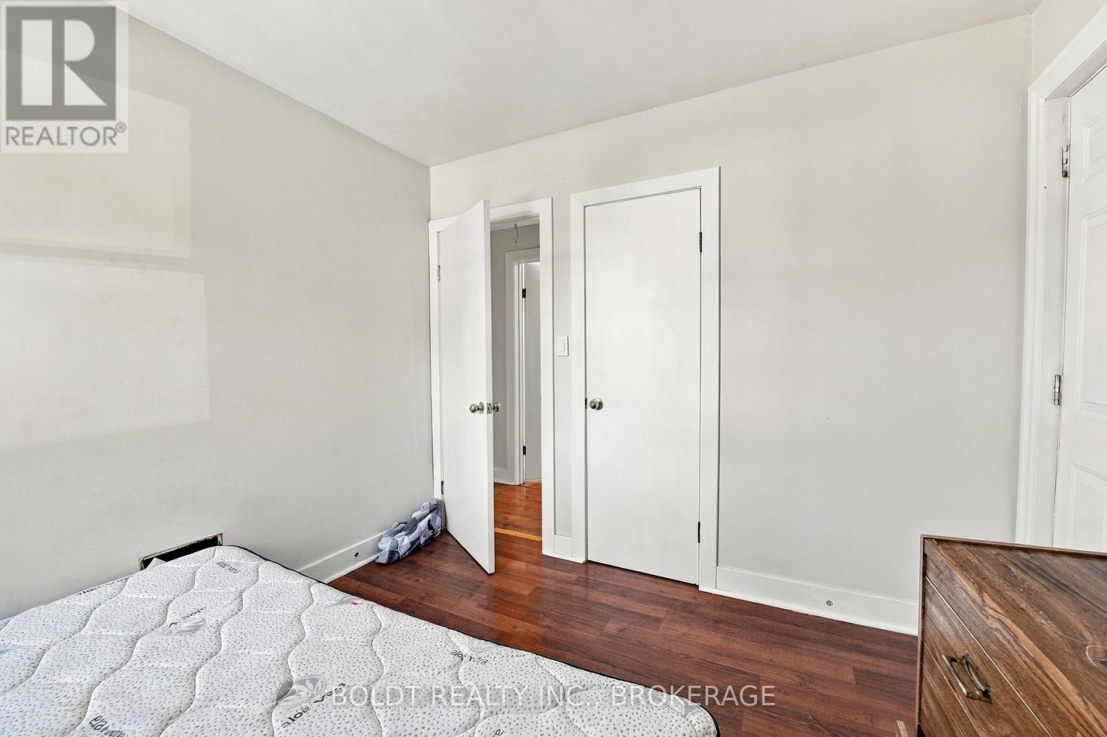Upper - 403 Grantham Avenue, St. Catharines, Ontario  L2M 5B3 - Photo 21 - X13798214