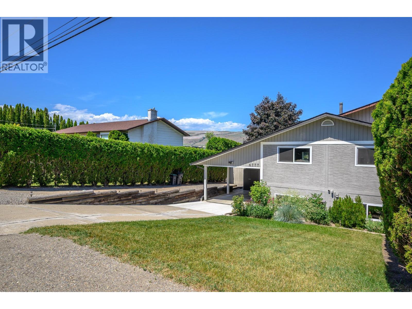 6777 Longacre Drive, Vernon, British Columbia  V1H 1J1 - Photo 2 - 10387562