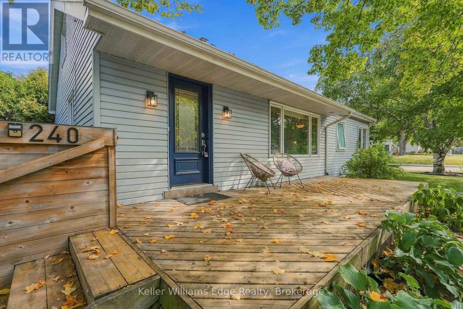 240 BENDAMERE AVENUE, Hamilton, Ontario