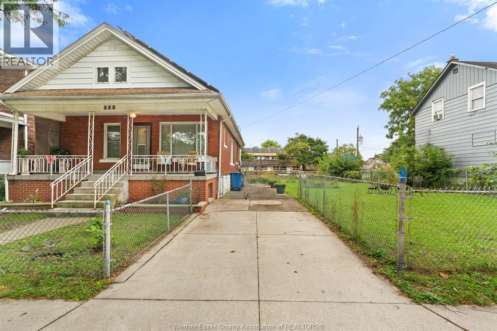 539 Brock Street, Windsor, Ontario  N9C 2T1 - Photo 5 - 26022933