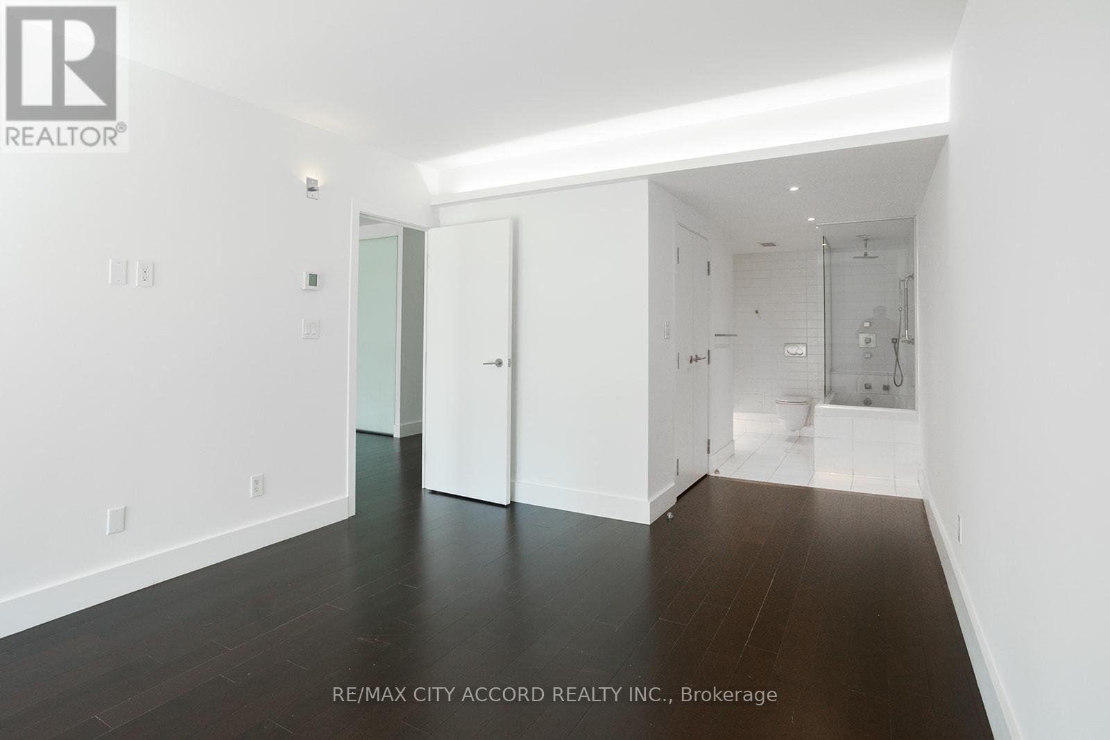 2018 - 33 Harbour Square, Toronto, Ontario  M5J 2G2 - Photo 21 - C13798202