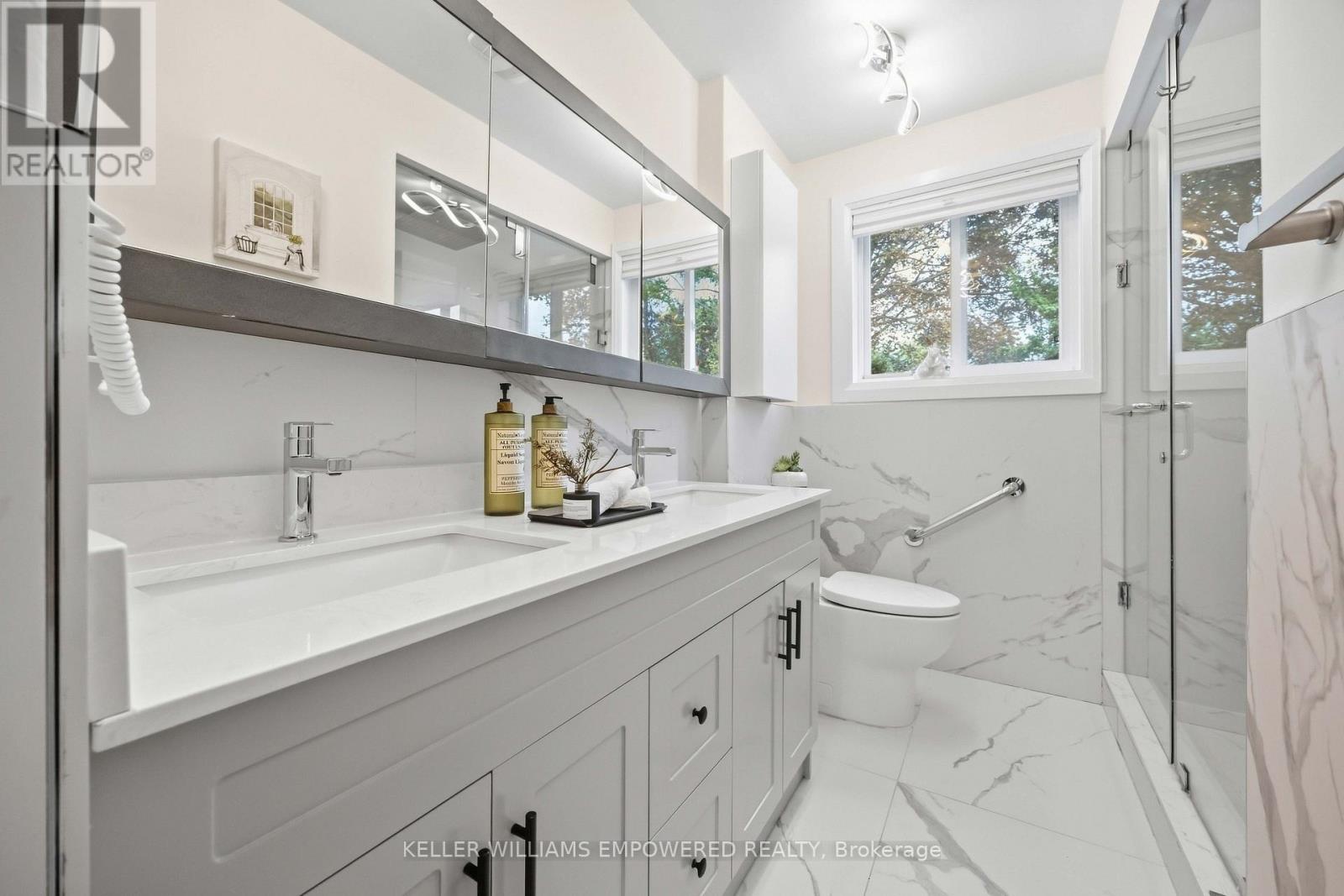 112 Kingslake Road, Toronto, Ontario  M2J 3E8 - Photo 18 - C13798238