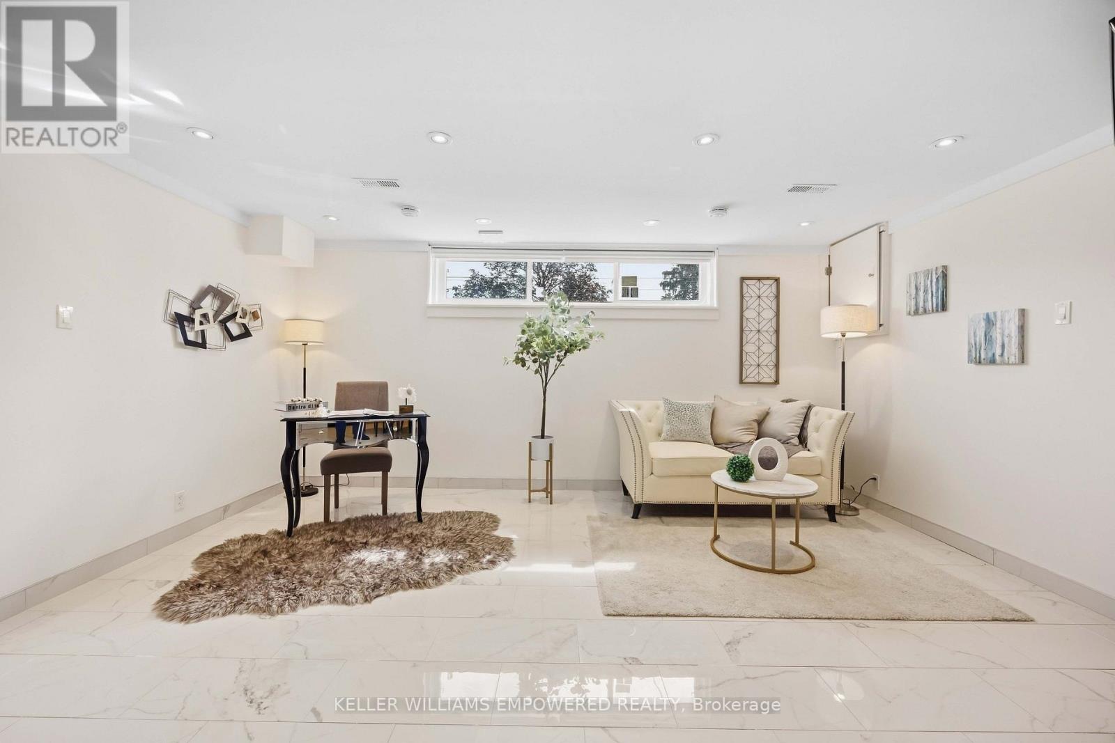 112 Kingslake Road, Toronto, Ontario  M2J 3E8 - Photo 21 - C13798238