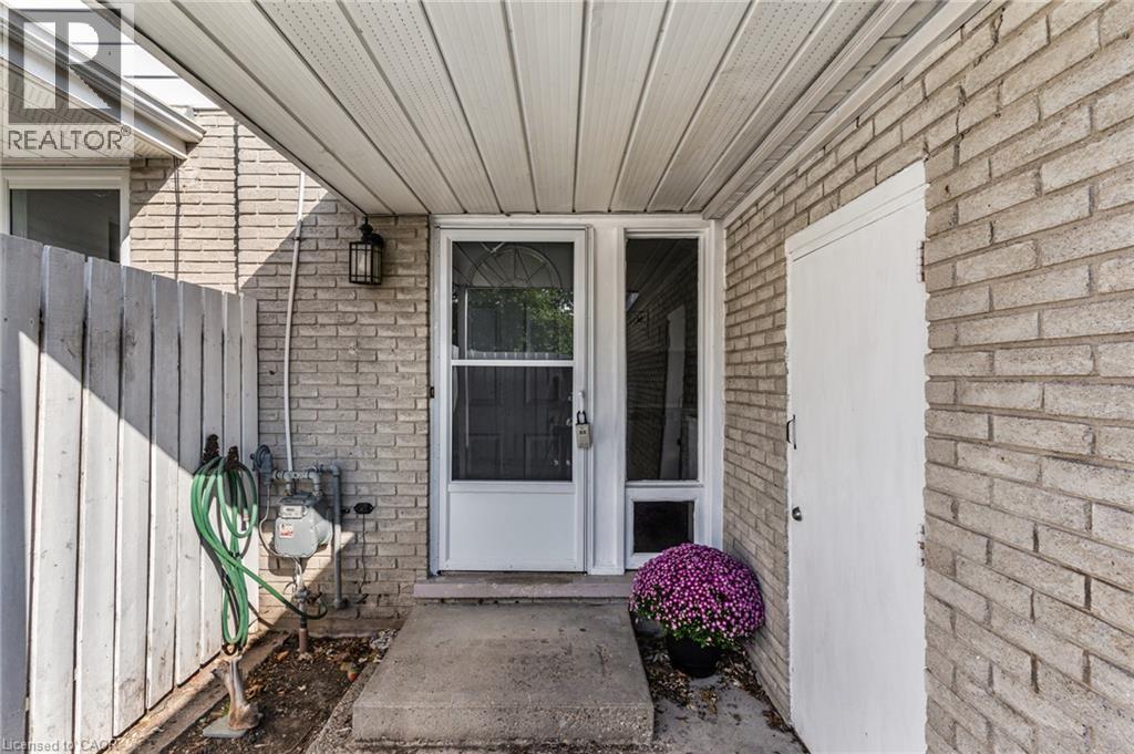 104 Ralgreen Crescent, Kitchener, Ontario  N2M 1T9 - Photo 3 - 40863675