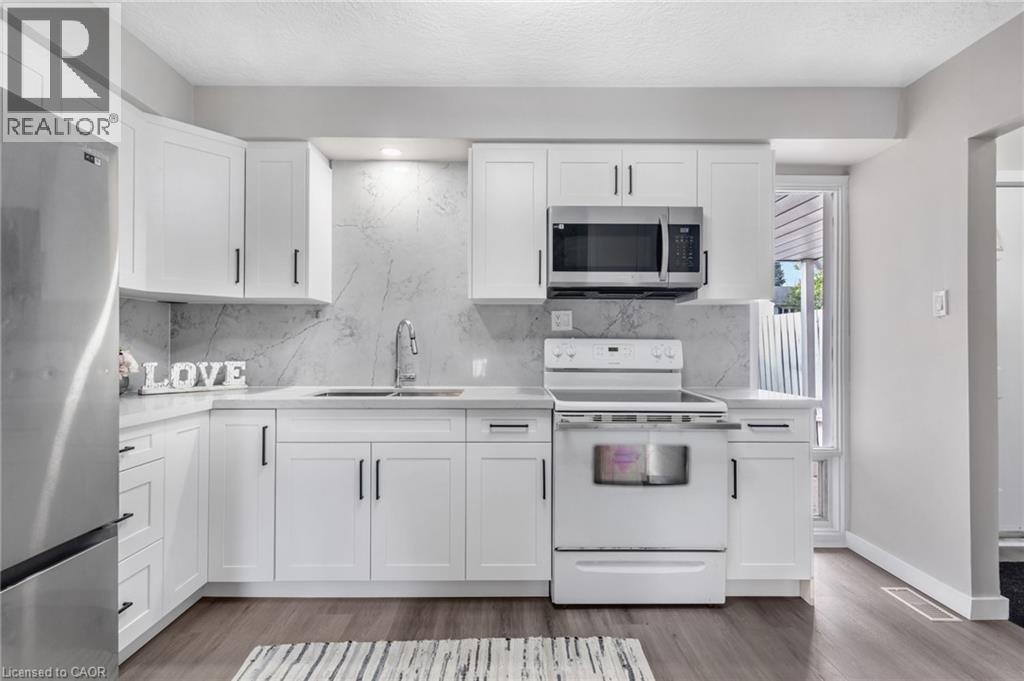 104 Ralgreen Crescent, Kitchener, Ontario  N2M 1T9 - Photo 9 - 40863675