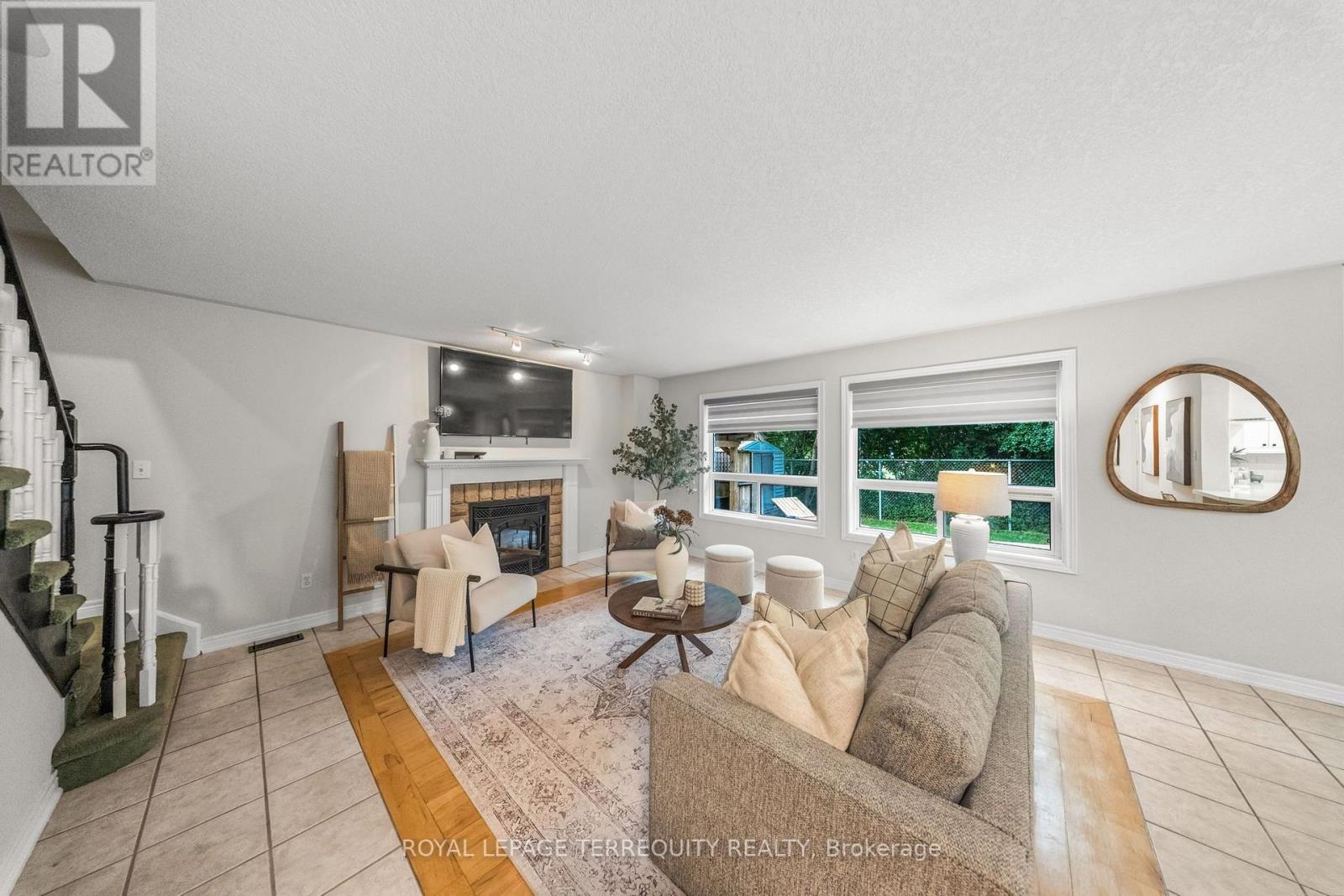 611 Capilano Crescent, Oshawa, Ontario L1H 7V3 - Photo 7 - E13797992