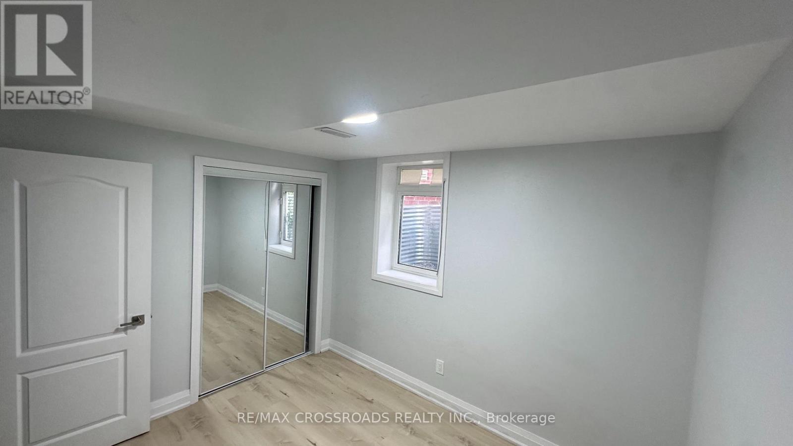 Basement Apartment - 2388 Dress Circle Crescent, Oshawa, Ontario  L1L 0L8 - Photo 10 - E13798162