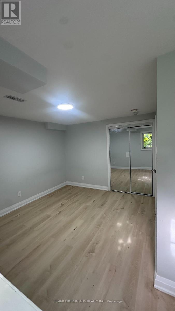 Basement Apartment - 2388 Dress Circle Crescent, Oshawa, Ontario  L1L 0L8 - Photo 9 - E13798162