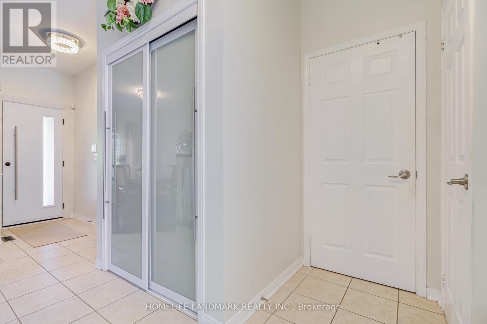 111 Knowles Drive, Toronto, Ontario  M1X 1T4 - Photo 8 - E13798168