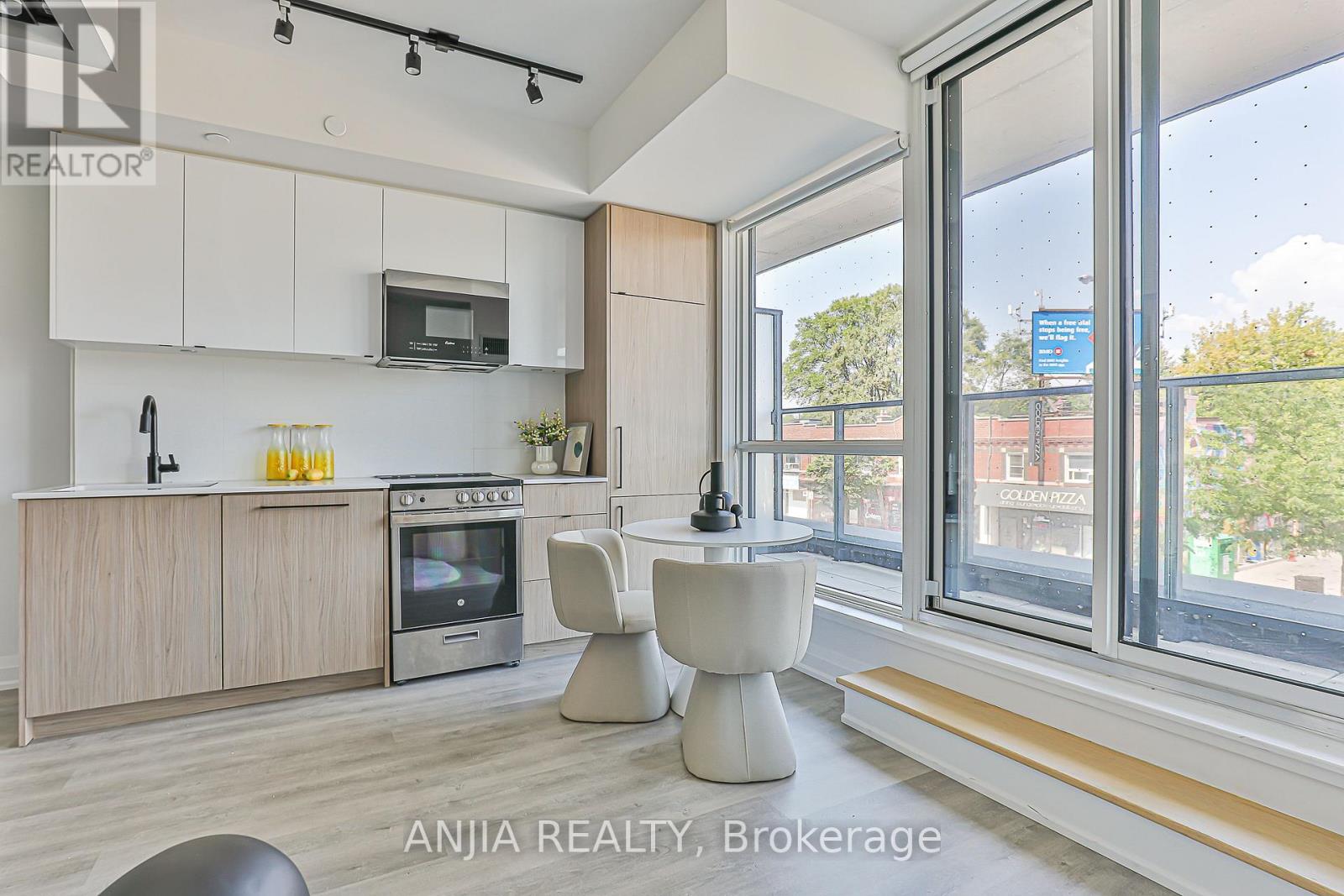 207 - 2369 Danforth Avenue, Toronto, Ontario  M4C 0B1 - Photo 8 - E13798272