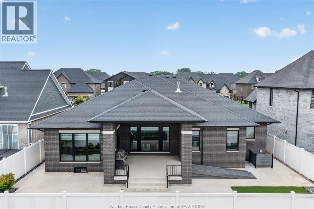 212 Rafih Crescent, Lakeshore, Ontario  N0R 1A0 - Photo 43 - 26022935