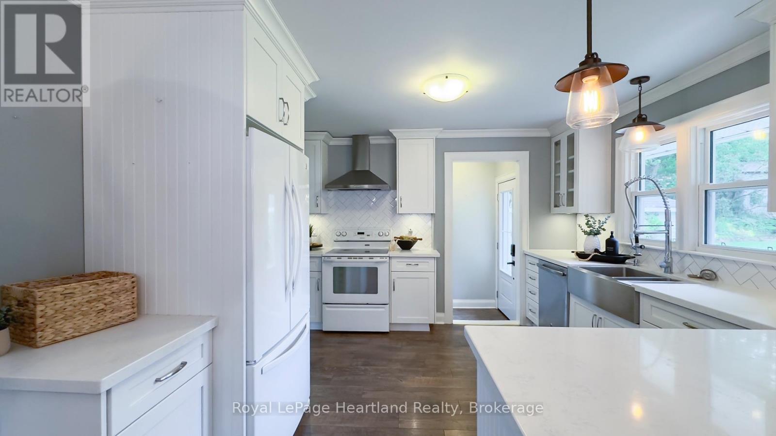 578 Stauffer Street, Huron-Kinloss, Ontario  N0G 2H0 - Photo 13 - X13798090