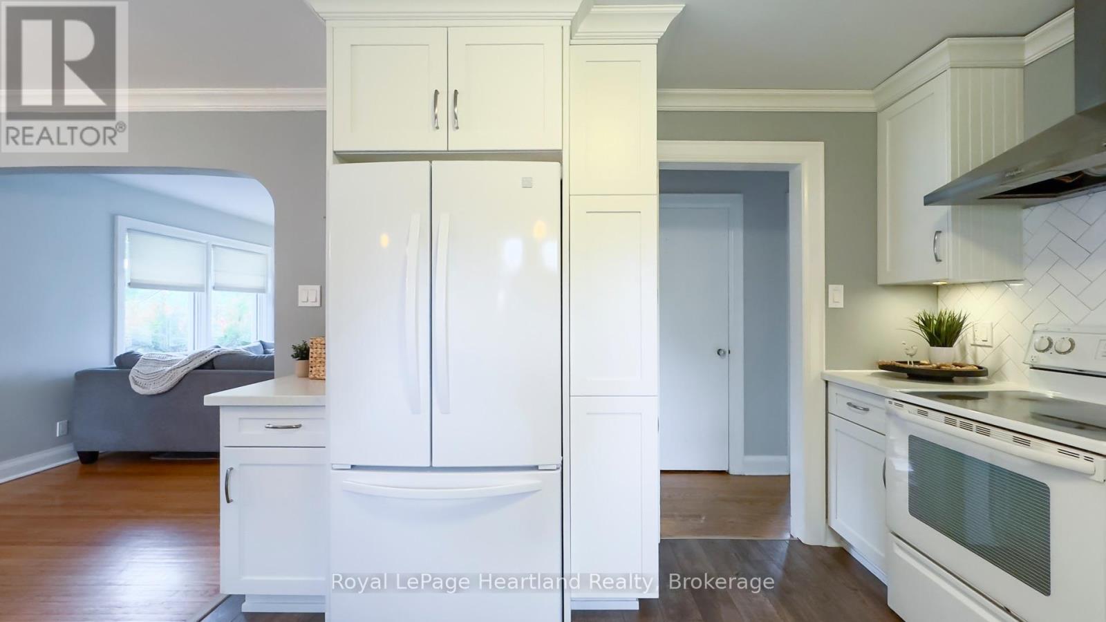 578 Stauffer Street, Huron-Kinloss, Ontario  N0G 2H0 - Photo 15 - X13798090