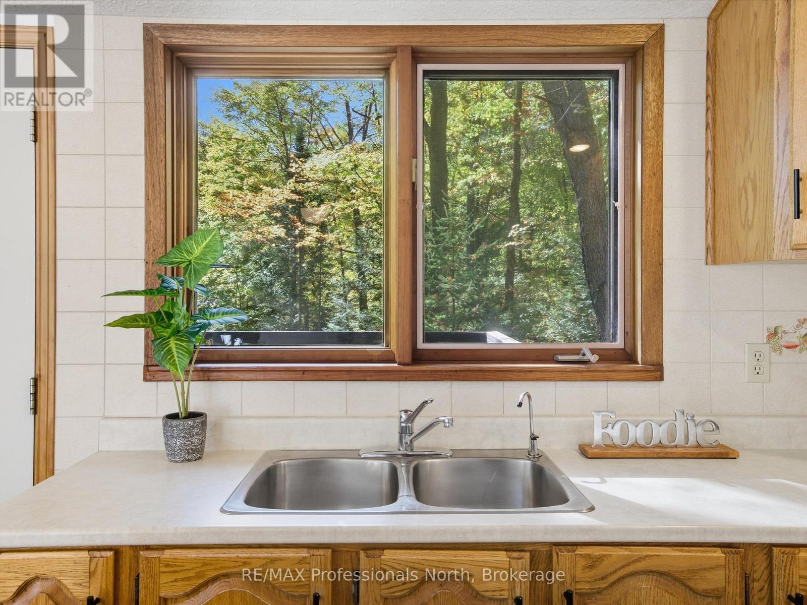 293 Otter Lake Road, Huntsville, Ontario  P1H 2J3 - Photo 18 - X13798242