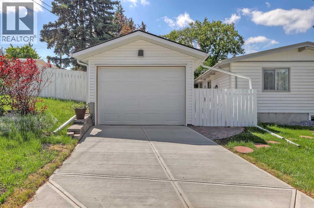 185 Springwood Drive SW photo 33