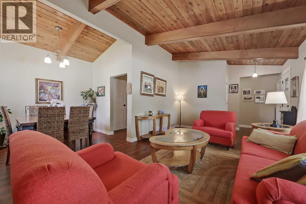 185 Springwood Drive SW photo 5