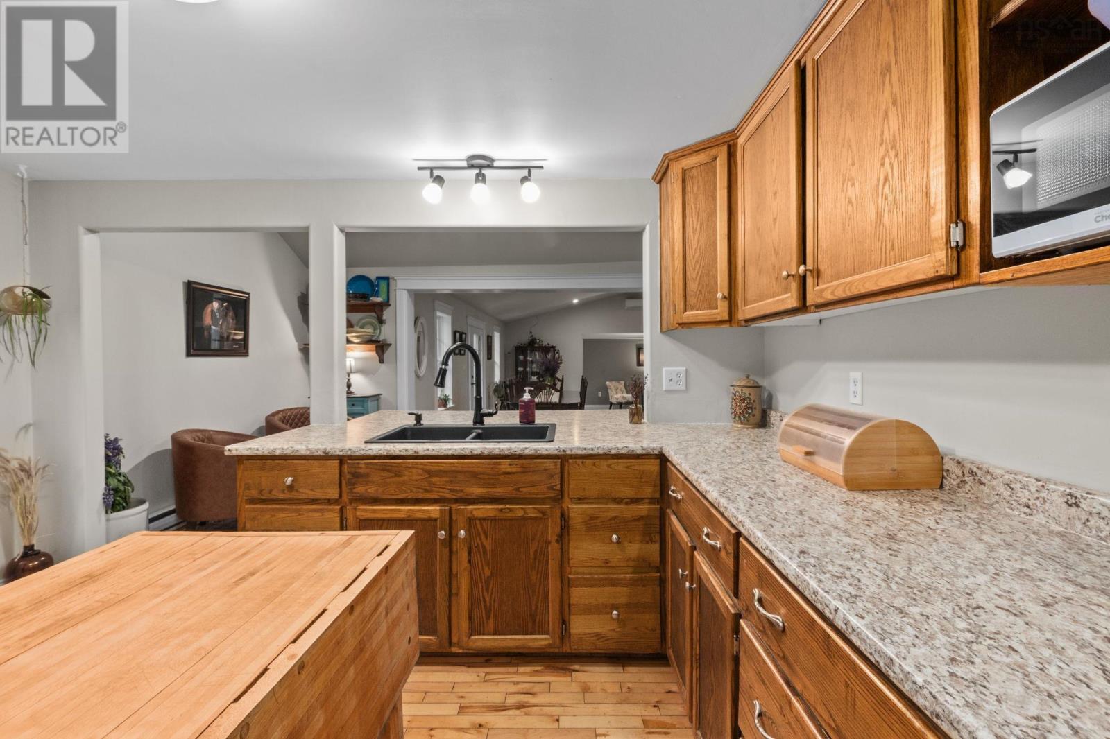 33 Grange Street, Pictou, Nova Scotia  B0K 1H0 - Photo 10 - 202623654