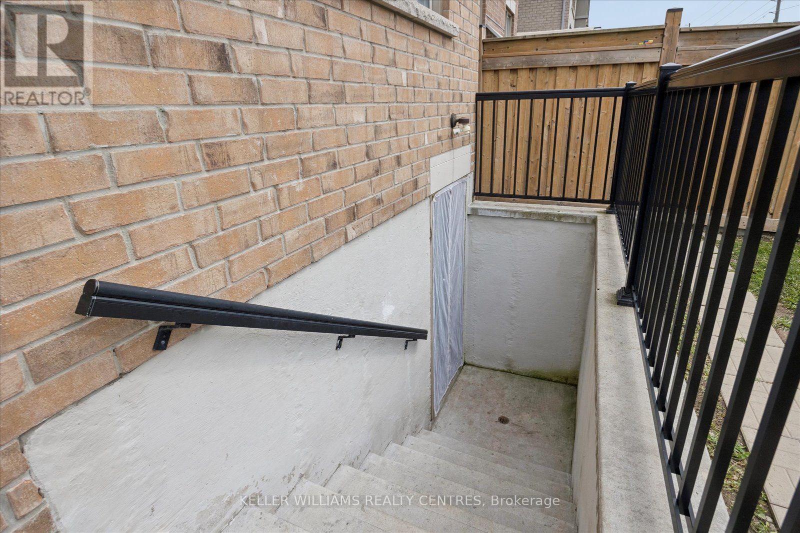 668 Mcgregor Farm Trail, Newmarket, Ontario  L3X 1C8 - Photo 17 - N13798010