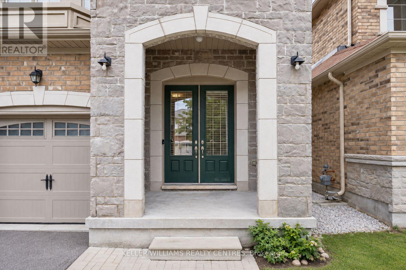 668 Mcgregor Farm Trail, Newmarket, Ontario  L3X 1C8 - Photo 2 - N13798010