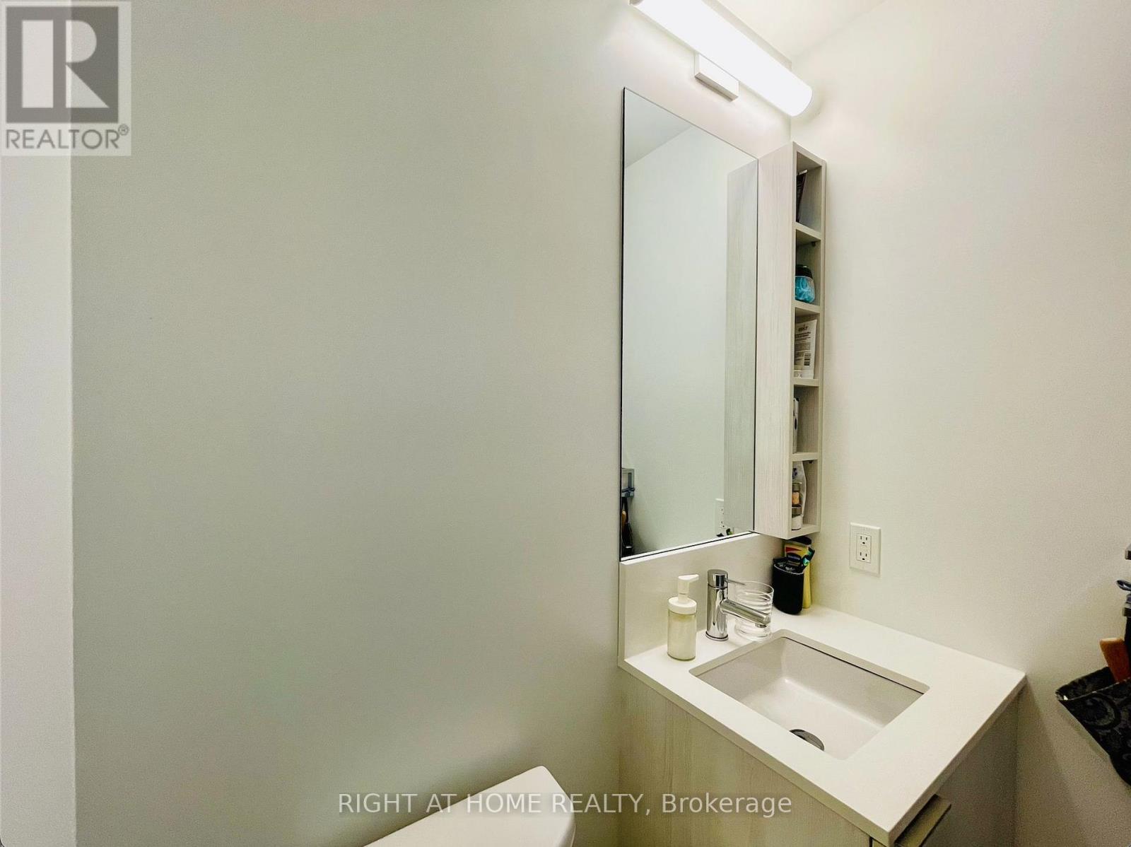 2715 - 1000 Portage Parkway, Vaughan, Ontario  L4K 0L1 - Photo 17 - N13798012