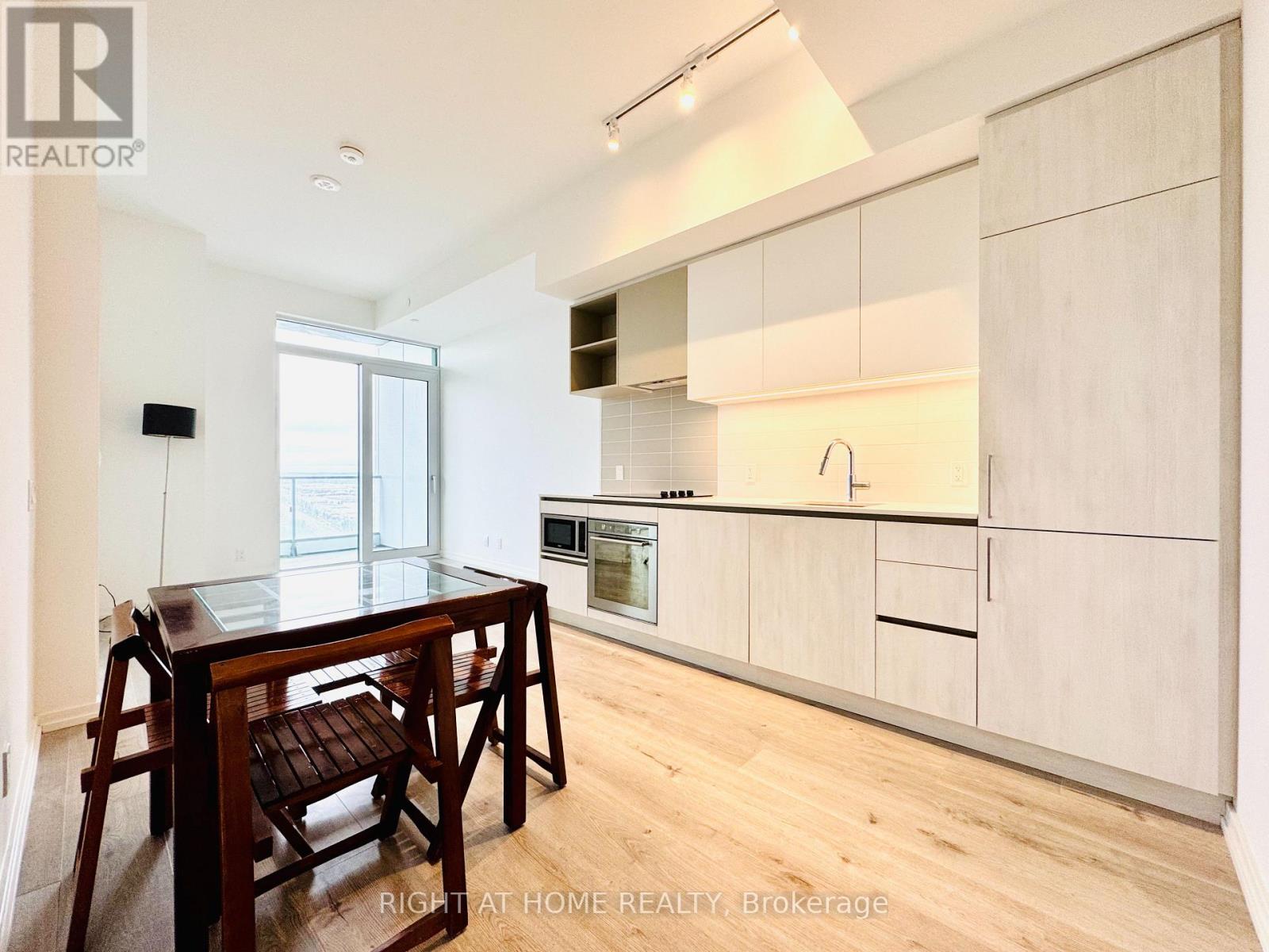 2715 - 1000 Portage Parkway, Vaughan, Ontario  L4K 0L1 - Photo 4 - N13798012