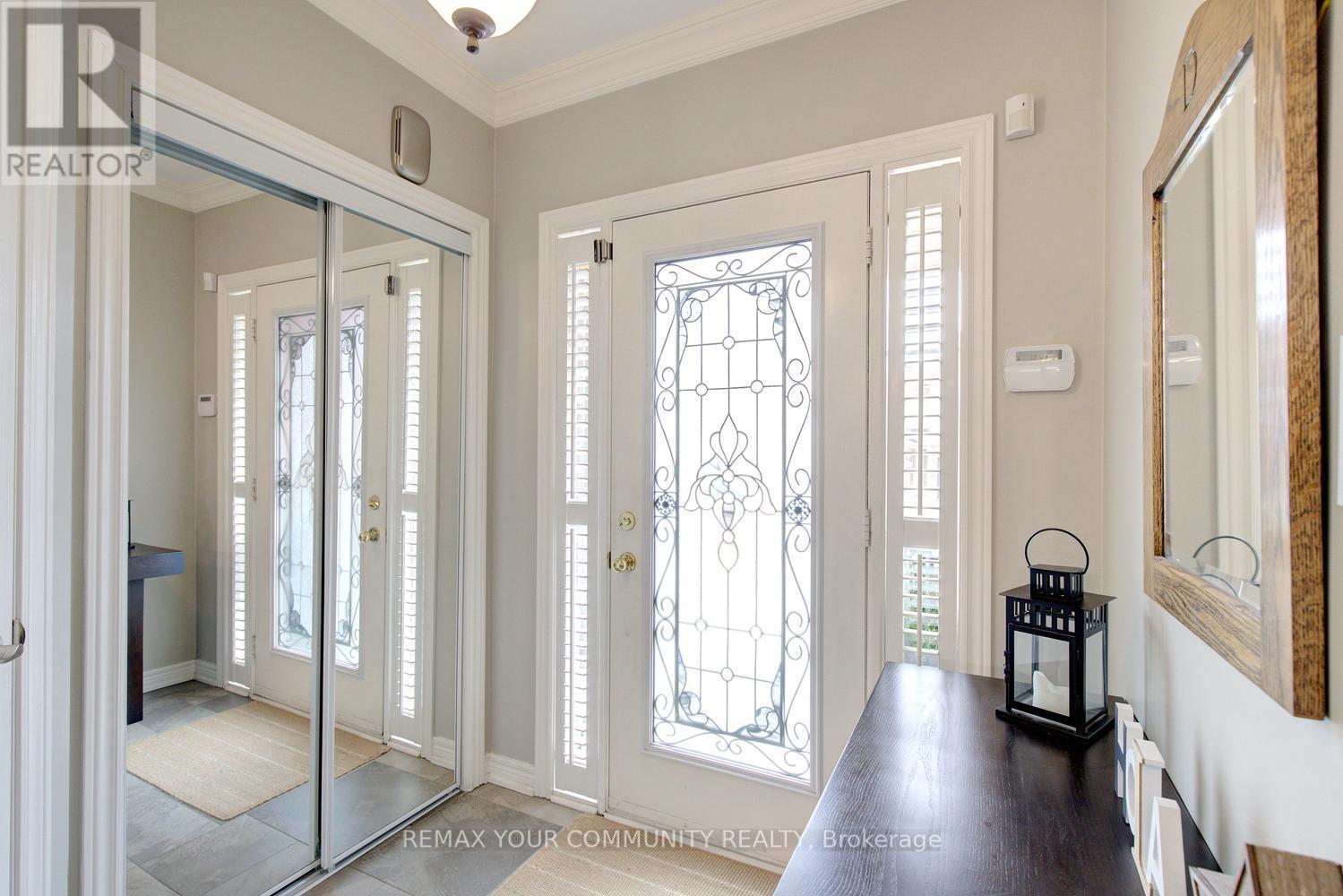 265 Golden Orchard Road, Vaughan, Ontario  L6A 0N3 - Photo 4 - N13798114