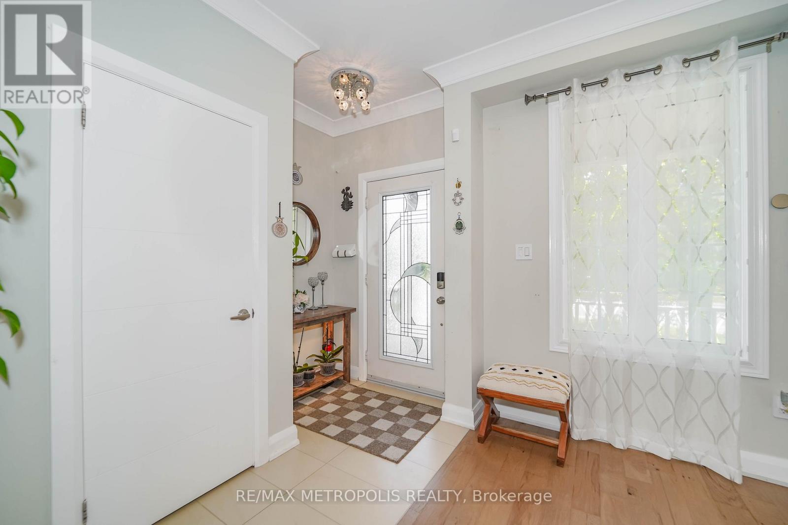 114 Selwyn Road, Richmond Hill, Ontario  L4E 5E3 - Photo 15 - N13798206