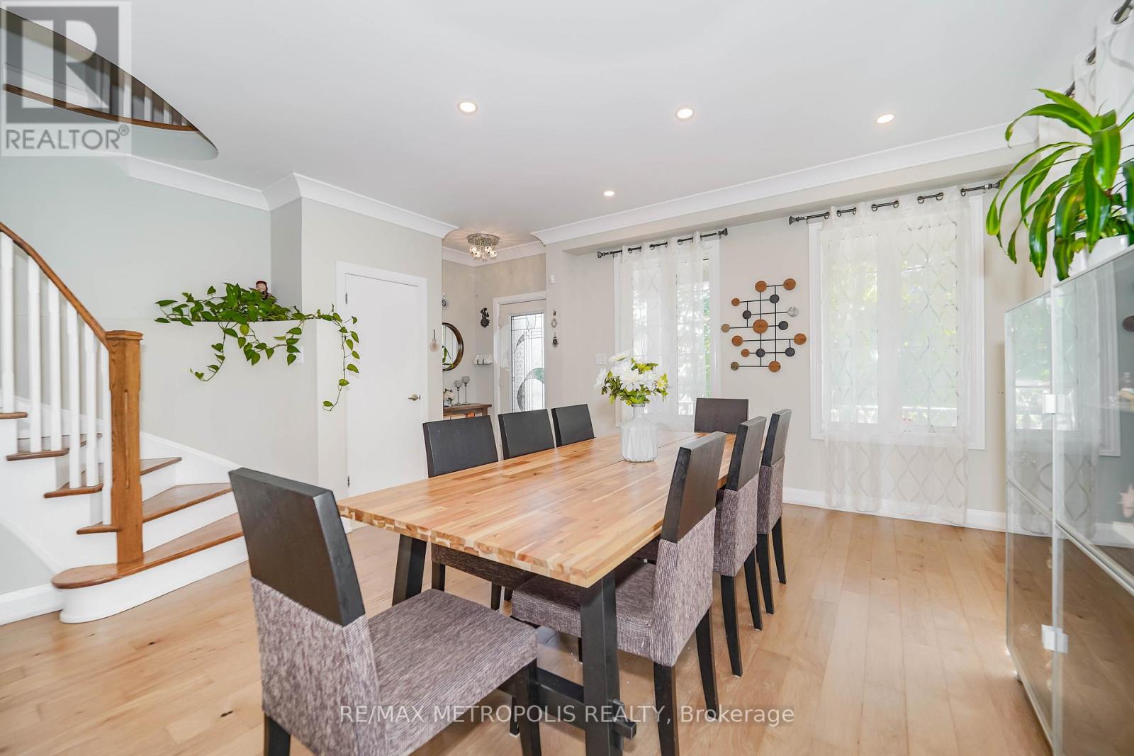 114 Selwyn Road, Richmond Hill, Ontario  L4E 5E3 - Photo 17 - N13798206