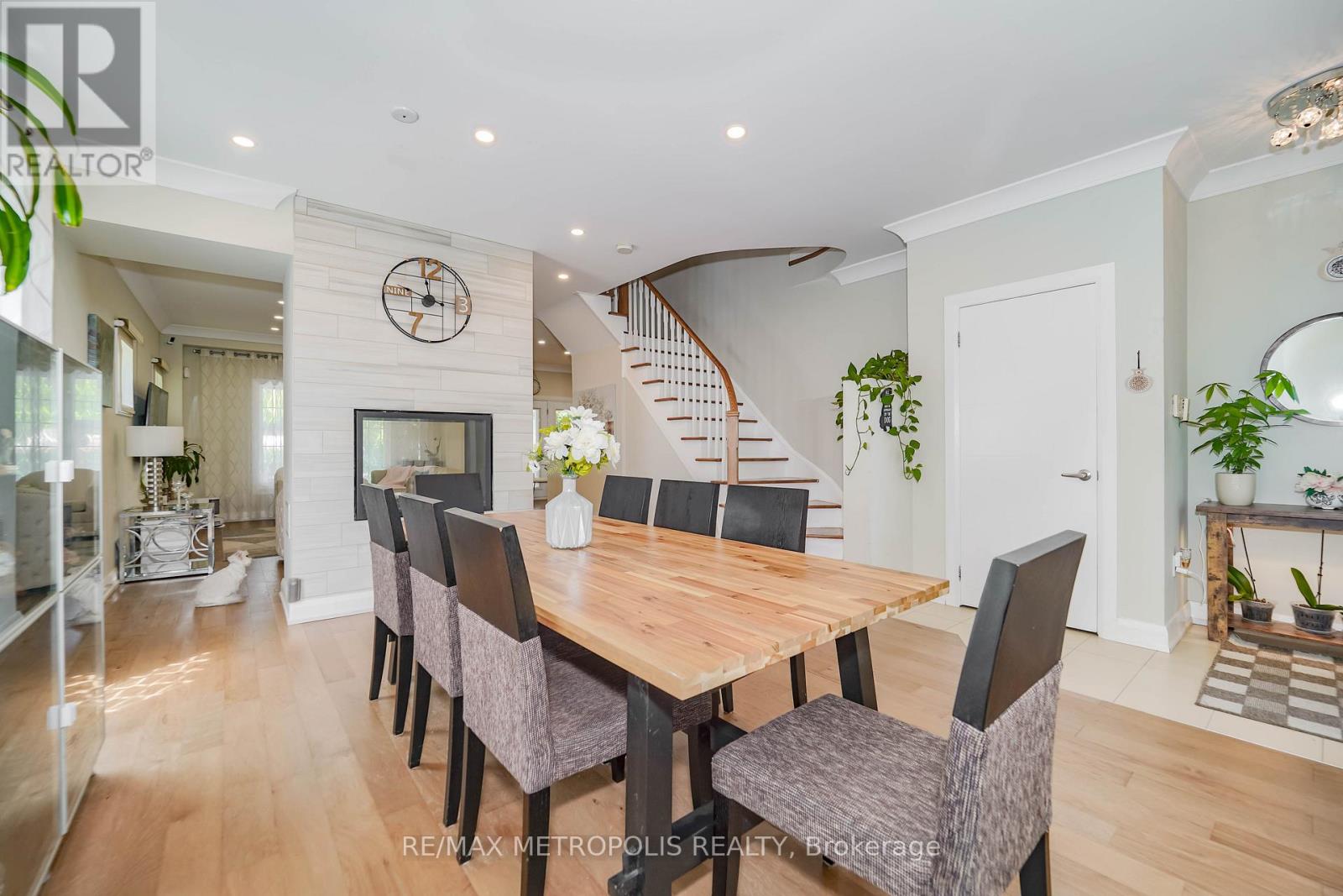 114 Selwyn Road, Richmond Hill, Ontario  L4E 5E3 - Photo 18 - N13798206