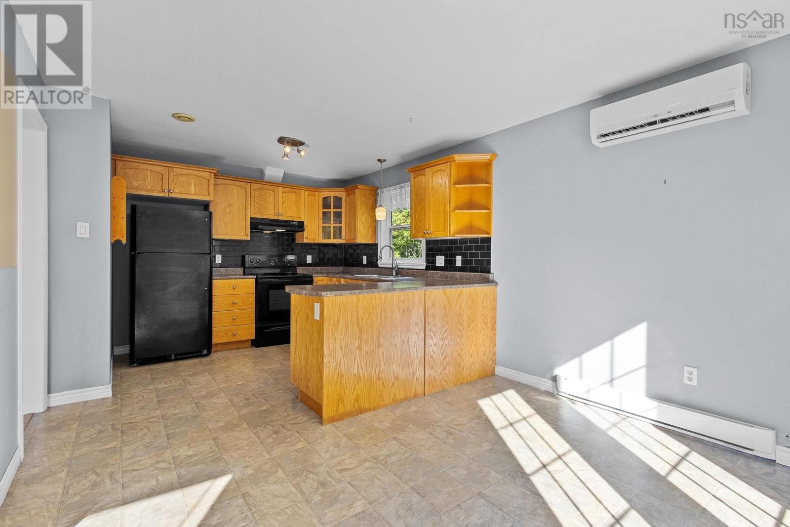 51 Lovell Lane, Halifax, Nova Scotia B3R 0A2 - Photo 11 - 202623655