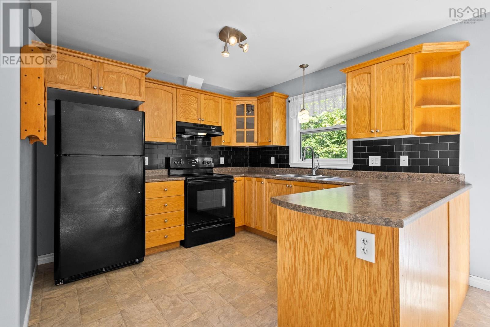 51 Lovell Lane, Halifax, Nova Scotia B3R 0A2 - Photo 8 - 202623655