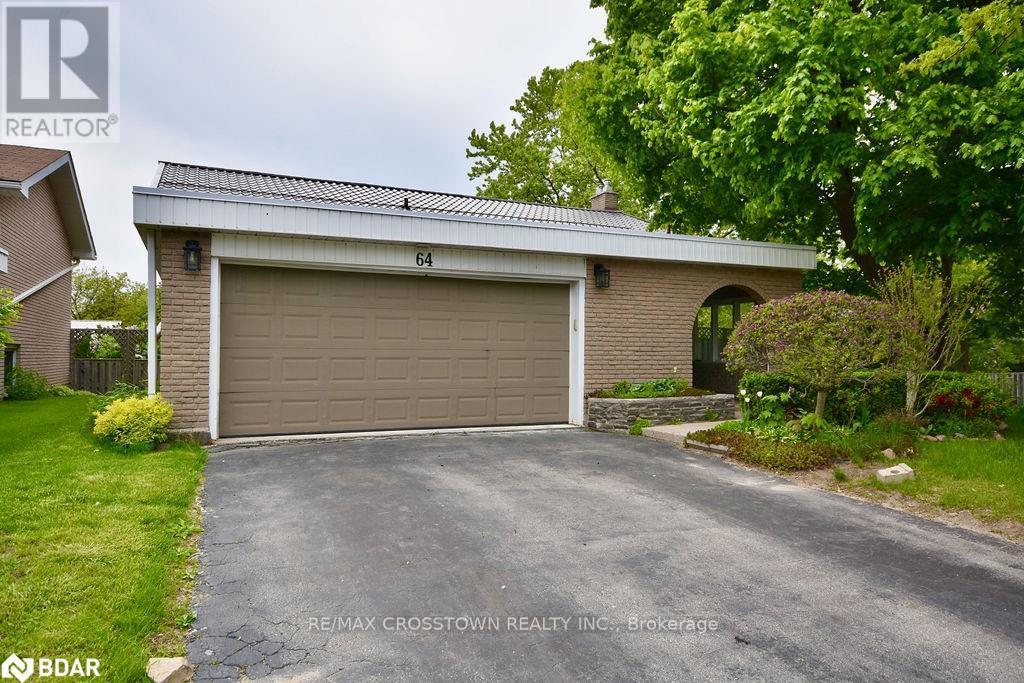 64 Marshall Street, Barrie, Ontario  L4N 3S8 - Photo 2 - S13798160
