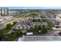 B02 - 120 BELL FARM ROAD, Barrie, Ontario