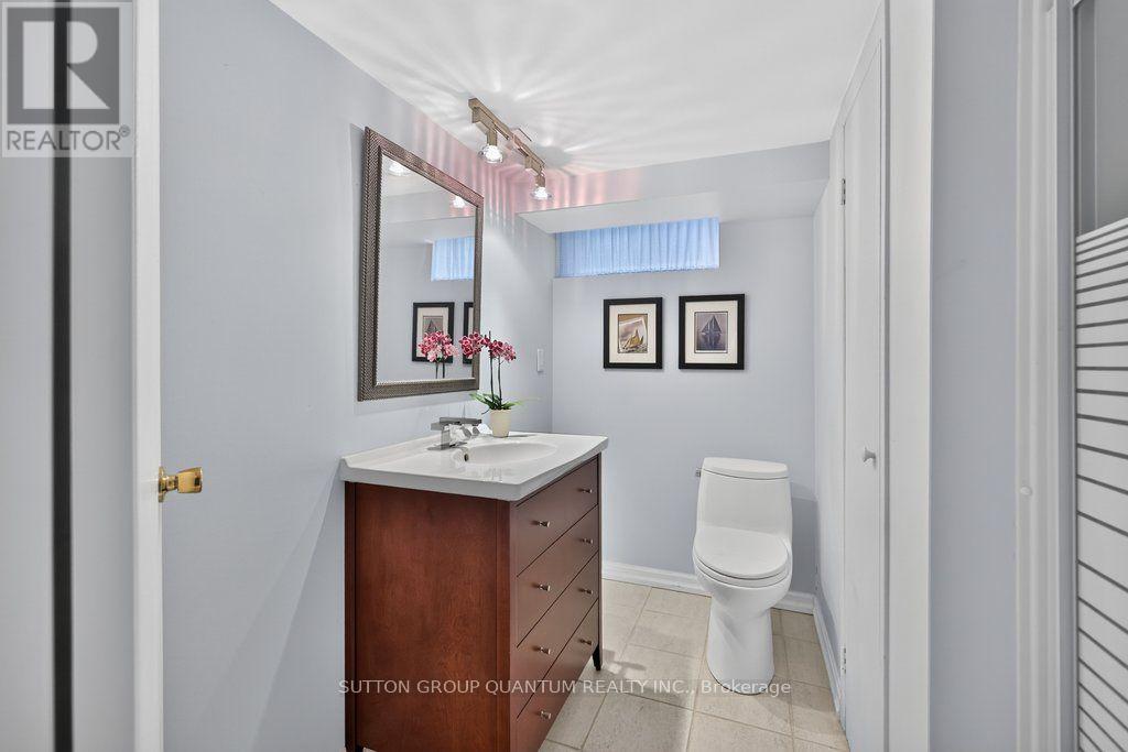 1526 Green Glade, Mississauga, Ontario  L5J 1B5 - Photo 37 - W13797994