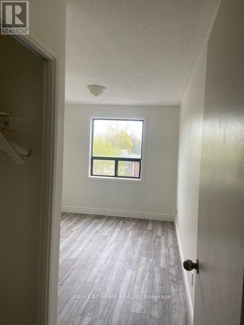 Unit B - 3358 Lake Shore Boulevard W, Toronto, Ontario  L8M 1M9 - Photo 6 - W13798036