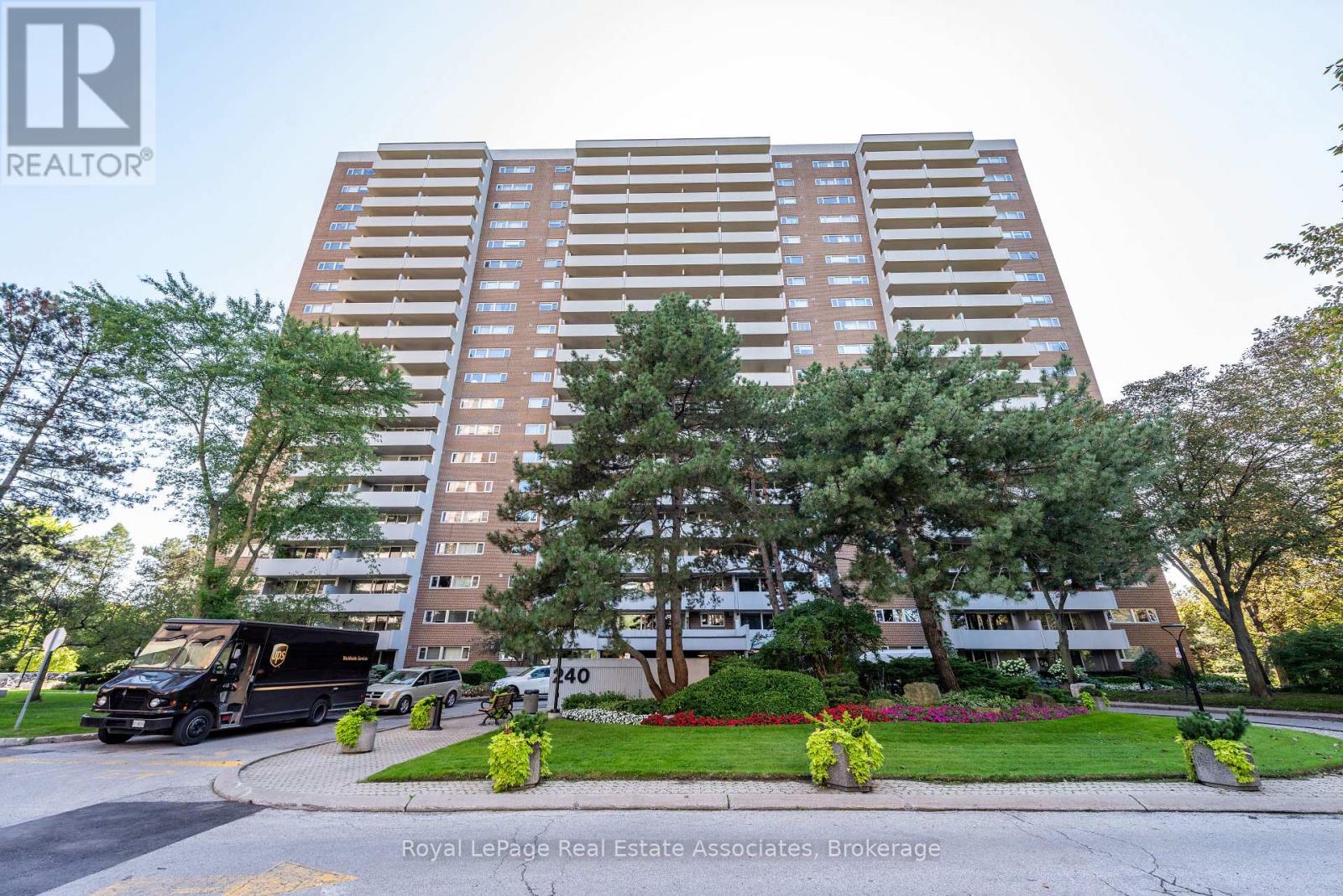 #1906 - 240 SCARLETT ROAD, Toronto, Ontario