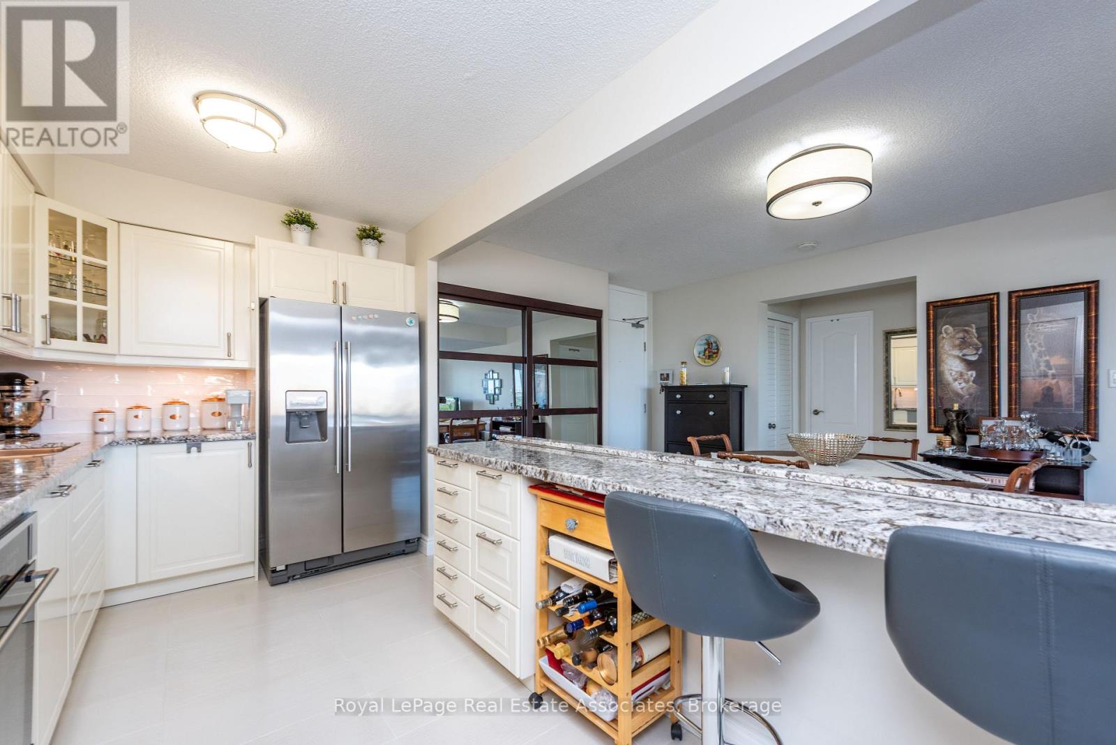 #1906 - 240 Scarlett Road, Toronto, Ontario  M6N 4X4 - Photo 11 - W13798080