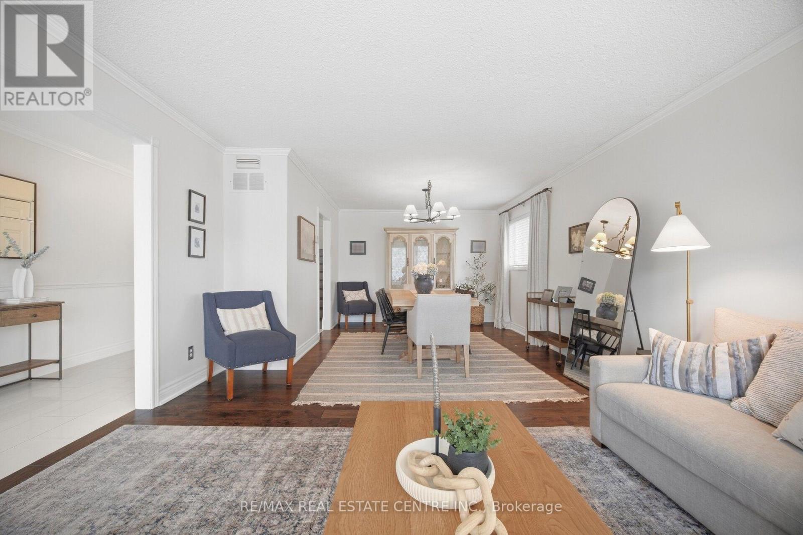 1876 Bough Beeches Boulevard, Mississauga, Ontario  L4W 2J3 - Photo 10 - W13798128