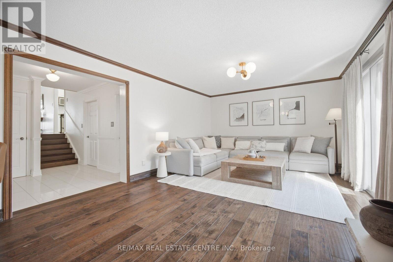 1876 Bough Beeches Boulevard, Mississauga, Ontario  L4W 2J3 - Photo 21 - W13798128
