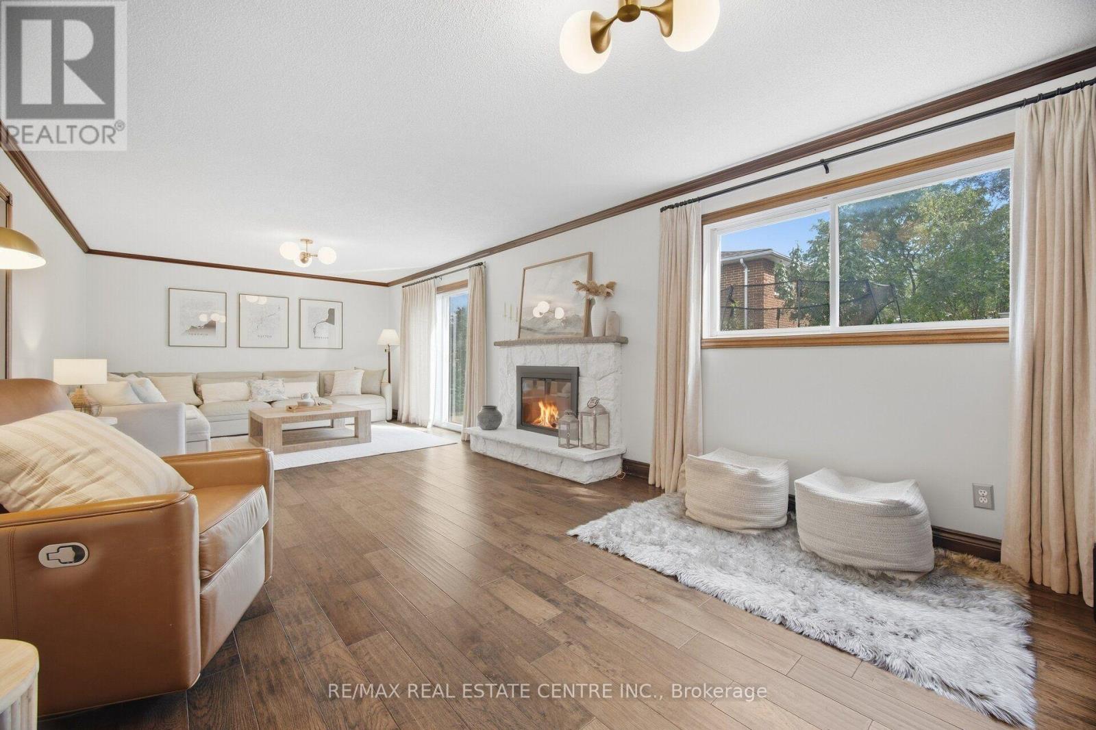 1876 Bough Beeches Boulevard, Mississauga, Ontario  L4W 2J3 - Photo 26 - W13798128