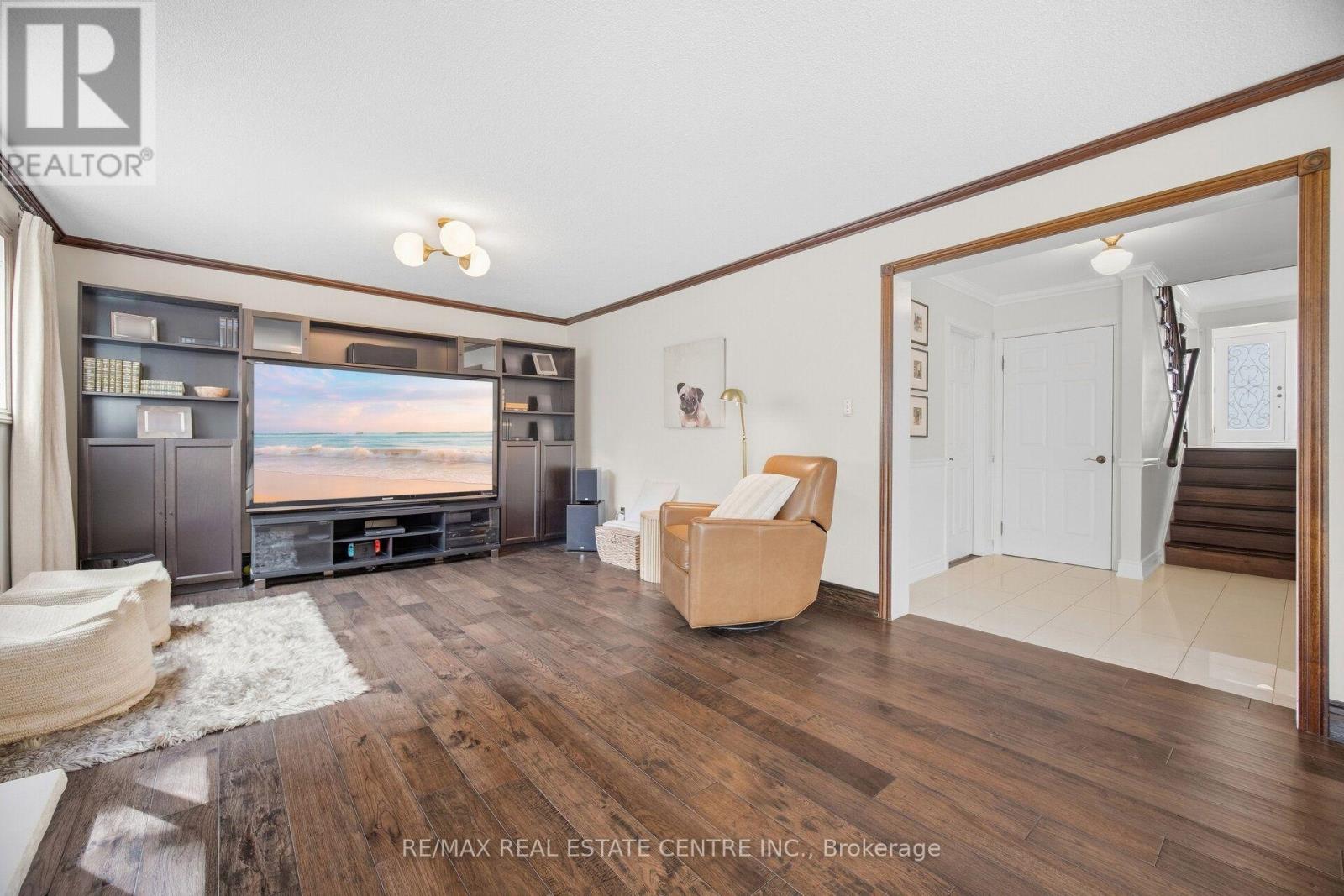 1876 Bough Beeches Boulevard, Mississauga, Ontario  L4W 2J3 - Photo 28 - W13798128