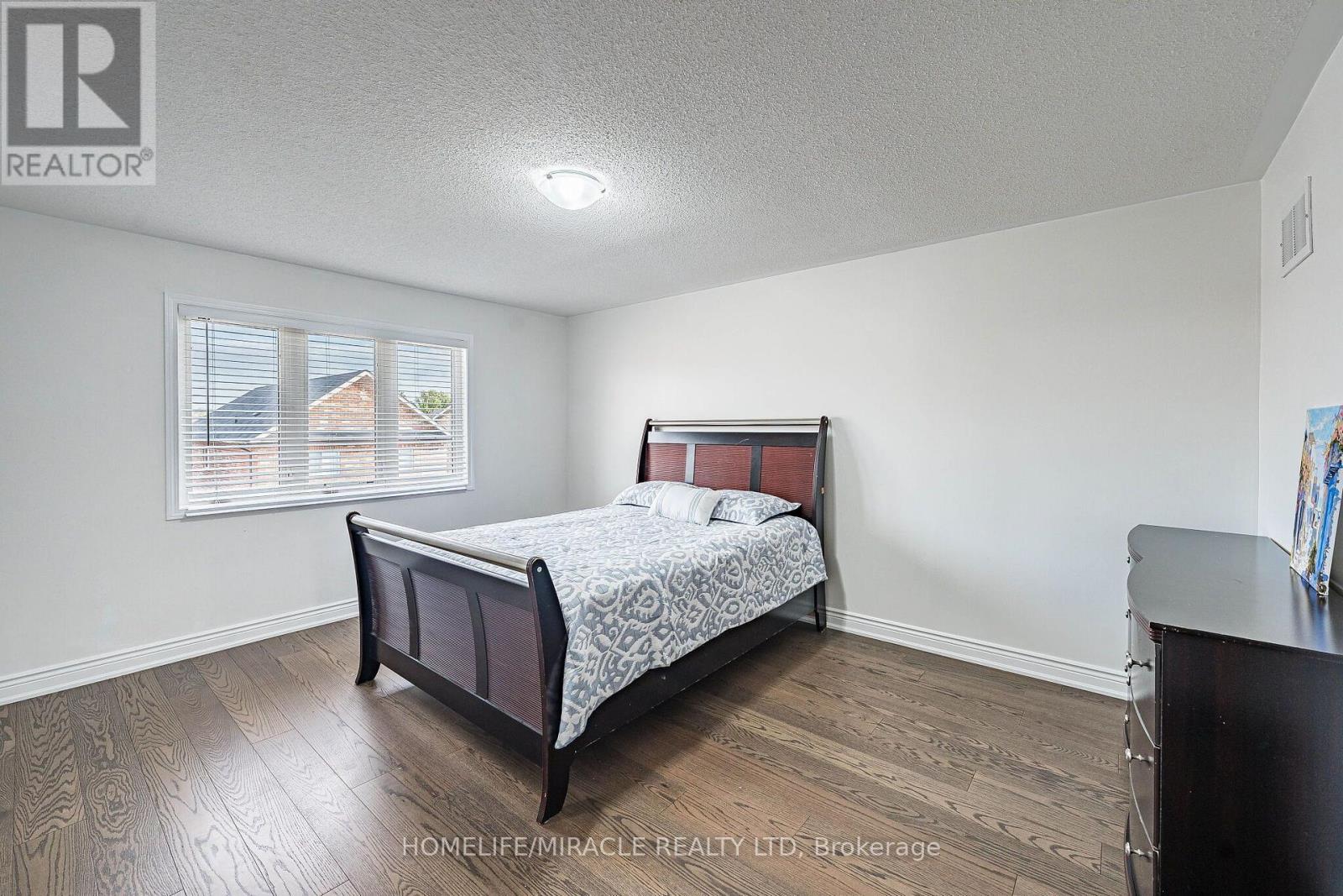 354 Panhellenic Drive, Mississauga, Ontario  L5W 0B9 - Photo 32 - W13798134
